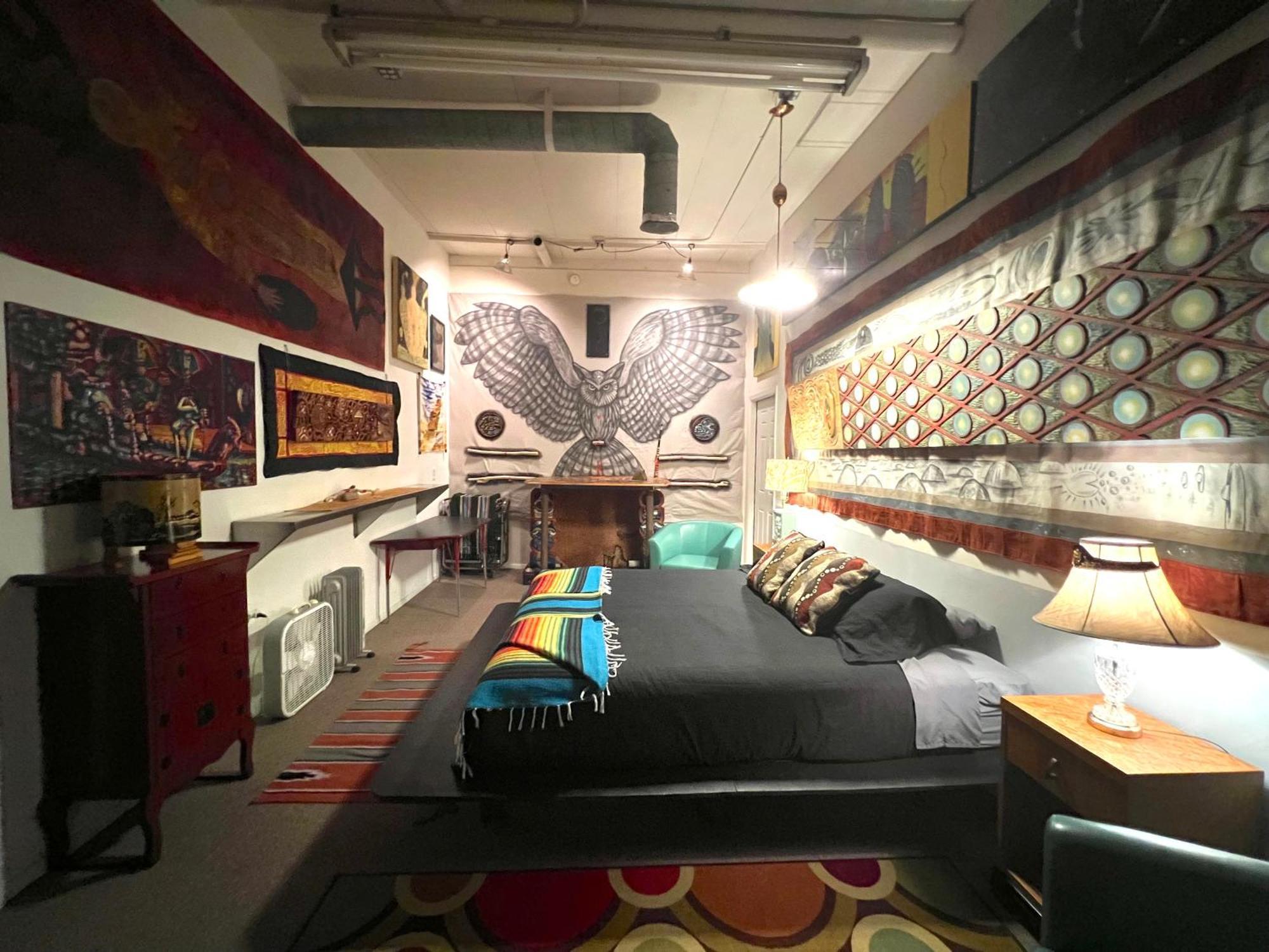Space Castle: A 1950S Gas Station Transformed Into An Art Themed Wonderland Truth or Consequences Exterior photo